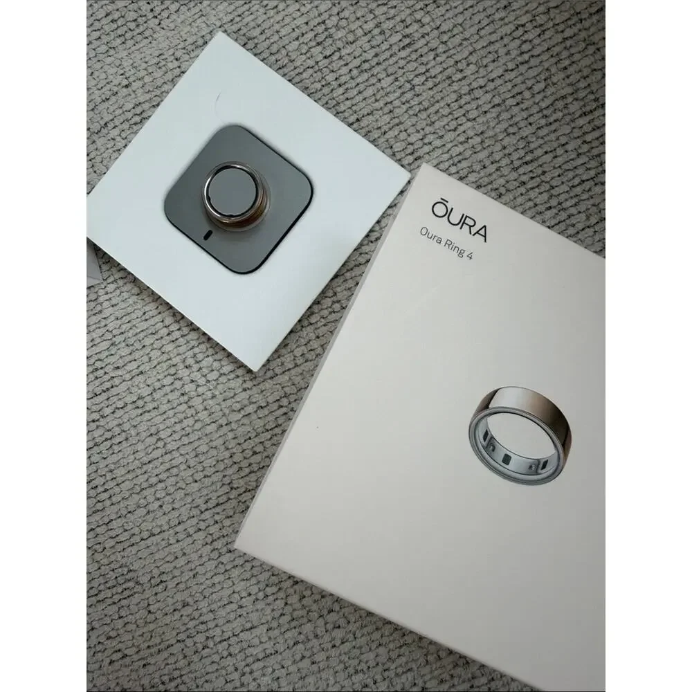 OURA RING 4 Rose Gold Size 10 Smart Ring Charging Bundle with and Gray Cable